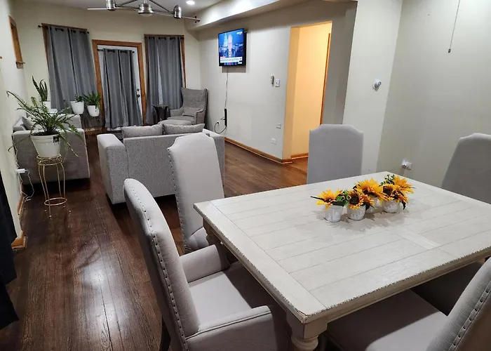 Relaxing Entire Roseland Neighborhood Unit Apartment