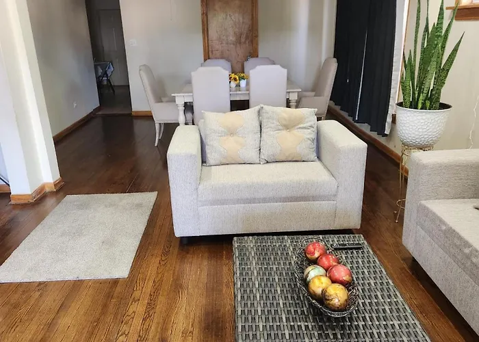 Relaxing Entire Roseland Neighborhood Unit